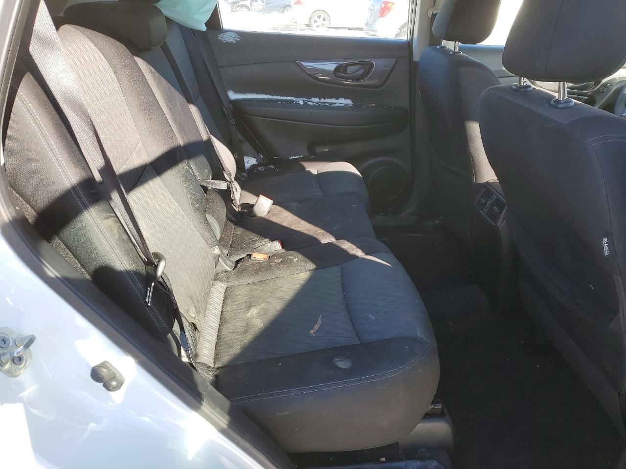 2020 Nissan Rogue S - zdjęcie 11