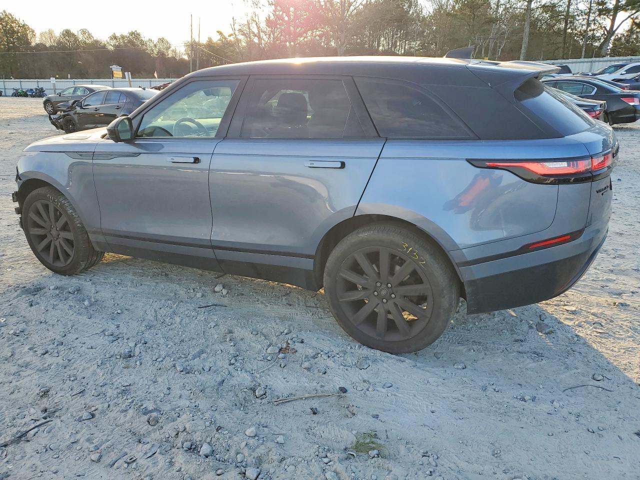 2020 Land Rover Range Rover Velar R-Dynamic S - zdjęcie 2