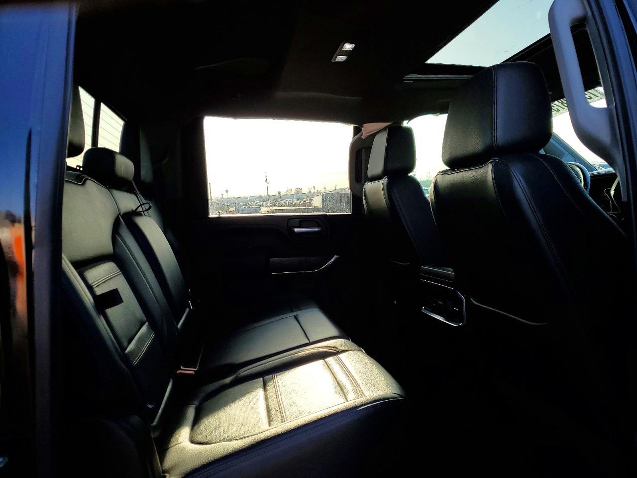 2022 GMC Sierra K2500 Denali - zdjęcie 10