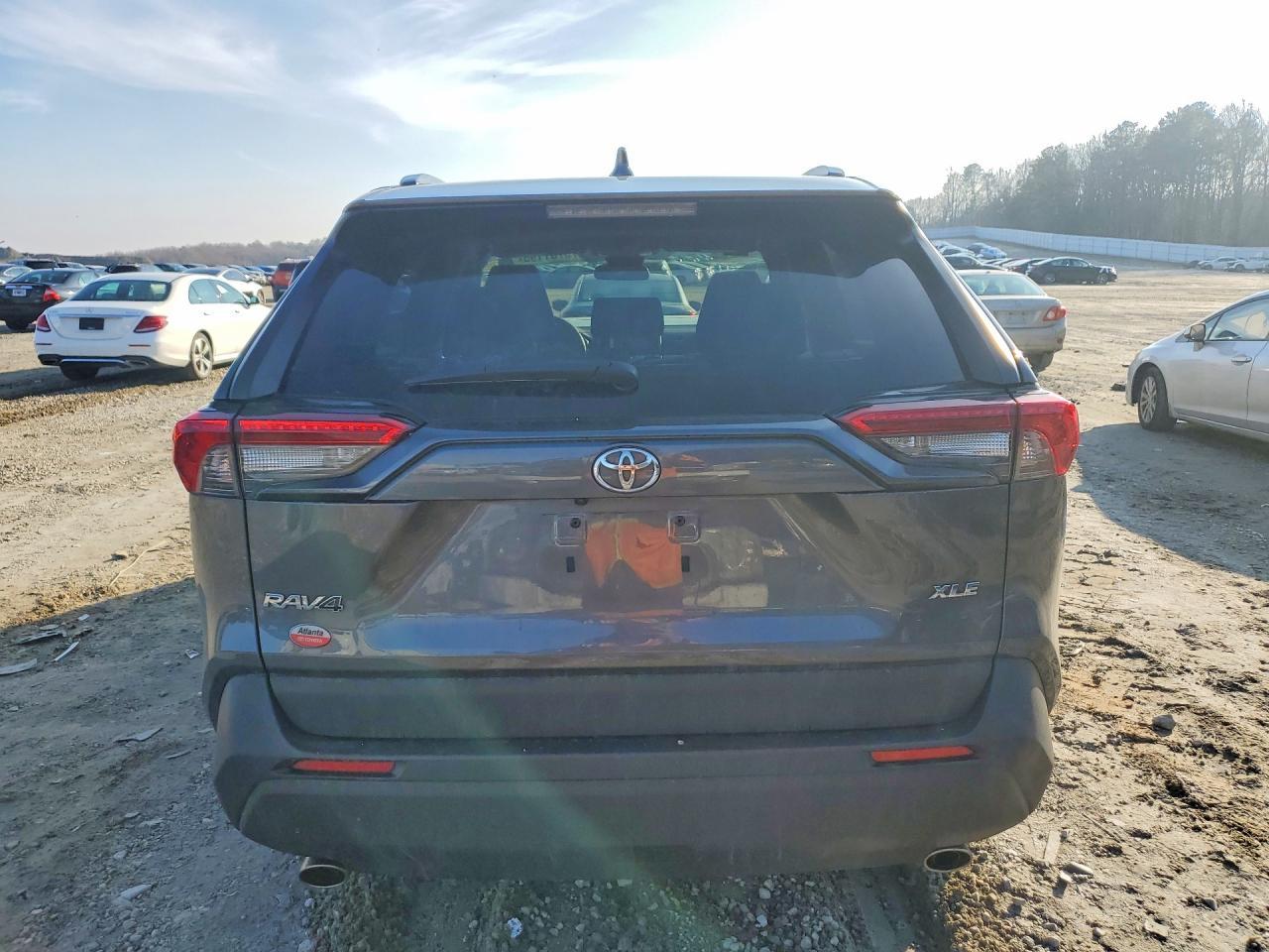 2023 Toyota Rav4 Xle - zdjęcie 6