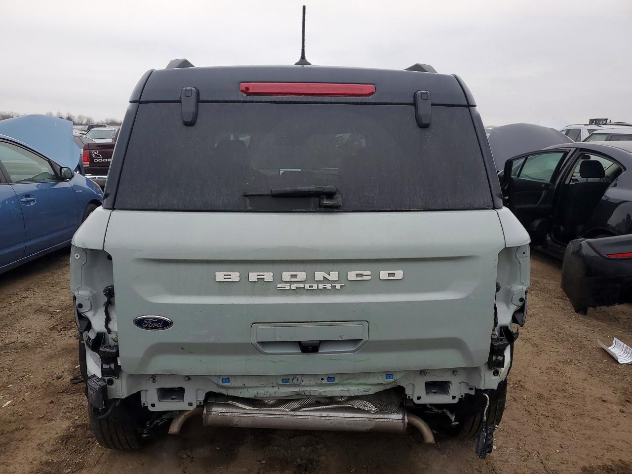 2024 Ford Bronco Sport Outer Banks - zdjęcie 6