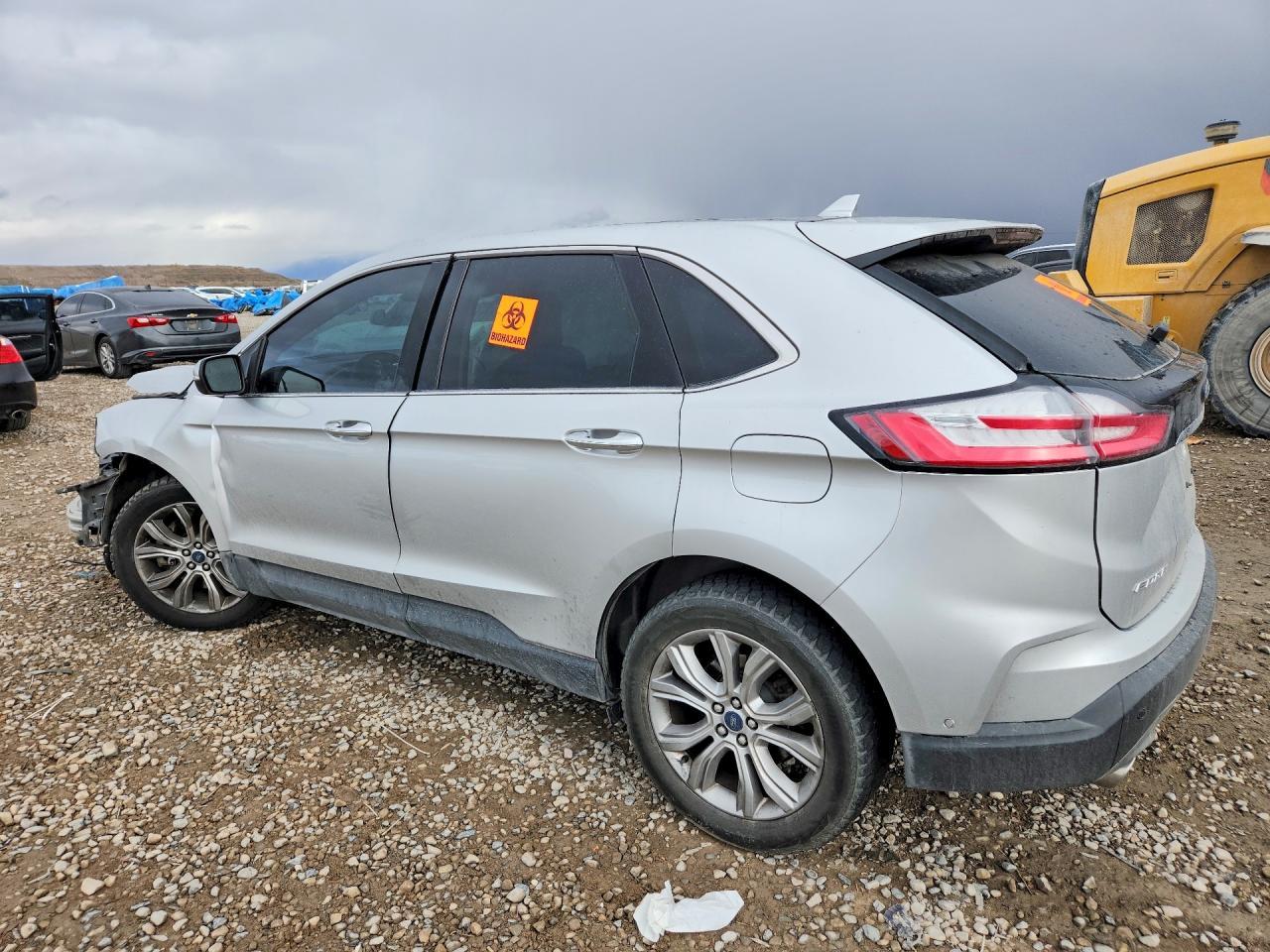 2019 Ford Edge Titanium - zdjęcie 2