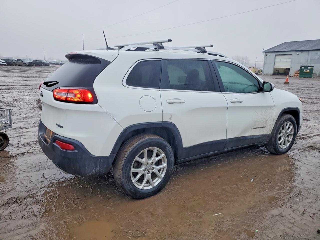 2016 Jeep Cherokee Latitude - zdjęcie 3