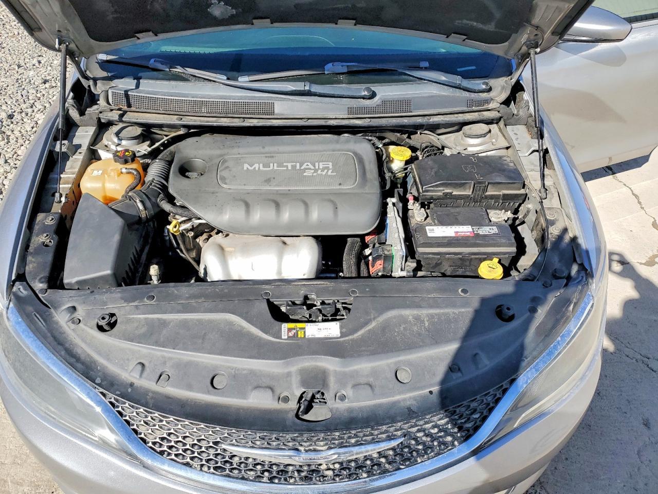 2015 Chrysler 200 Limited - zdjęcie 11
