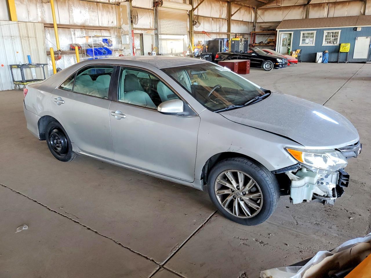 2014 Toyota Camry L - zdjęcie 4