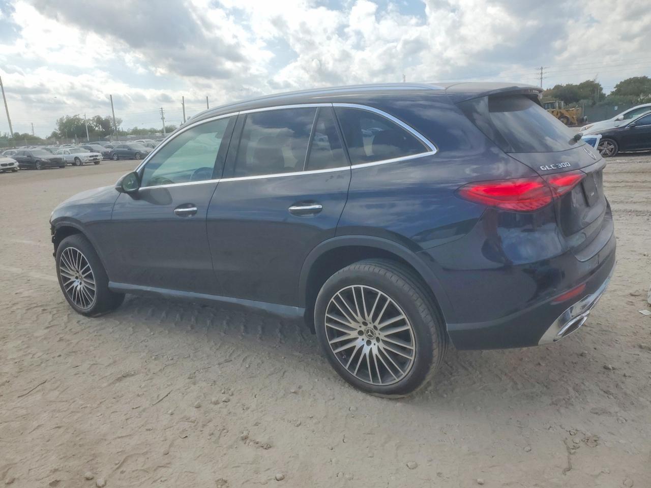 2024 Mercedes-Benz Glc 300 4Matic - zdjęcie 2
