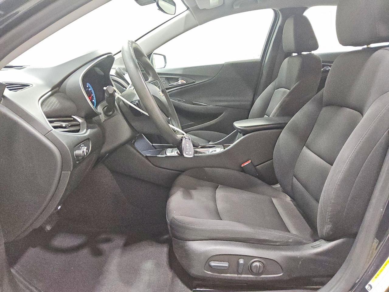 2023 Chevrolet Malibu Ls - zdjęcie 7