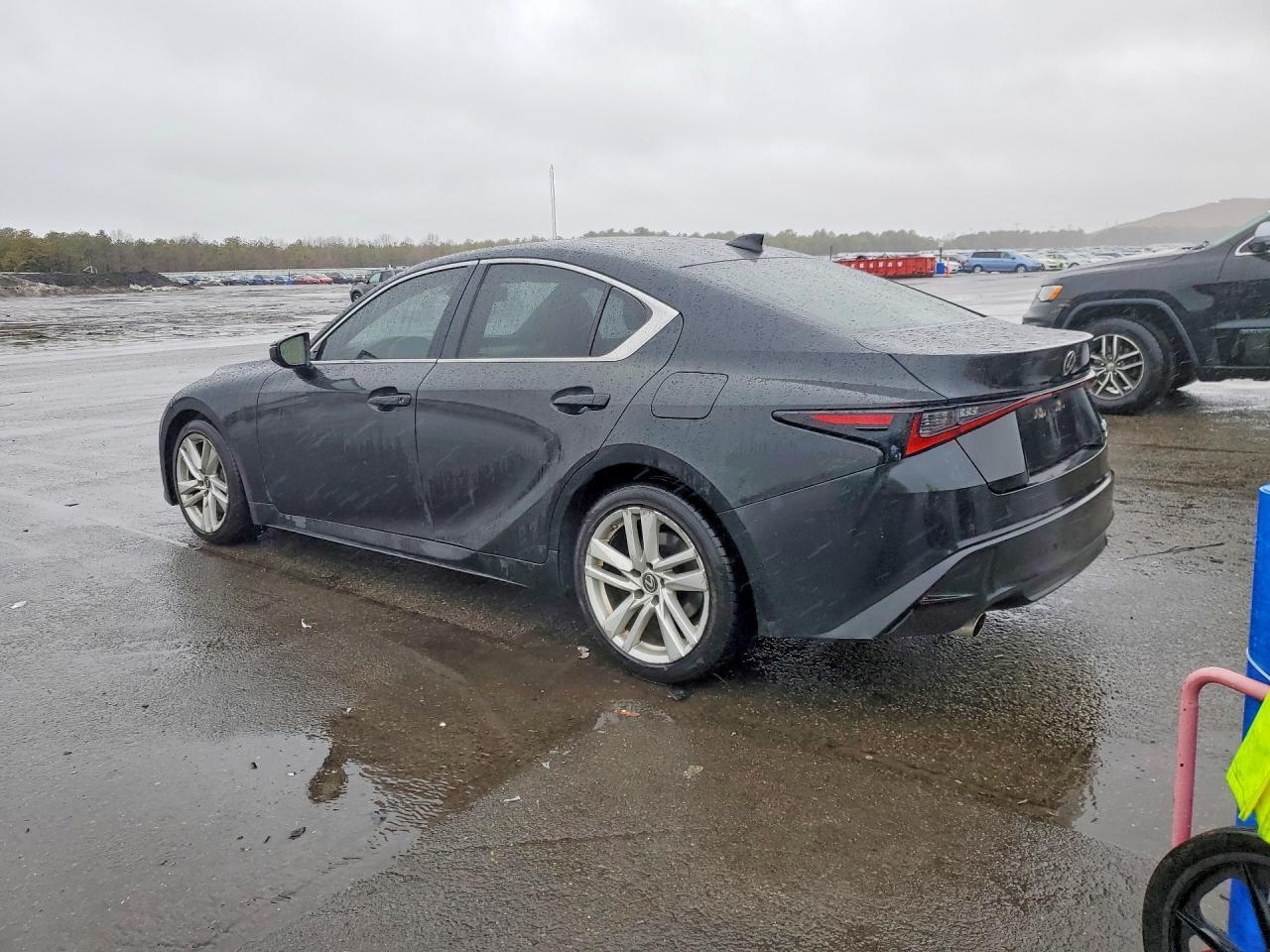 2021 Lexus Is 300 - zdjęcie 2