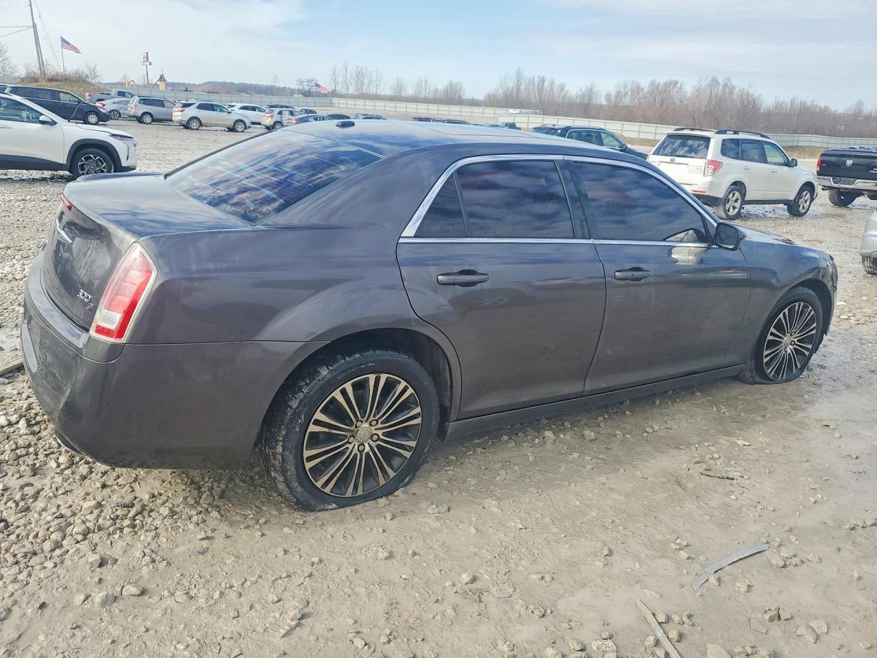 2014 Chrysler 300 S - zdjęcie 3