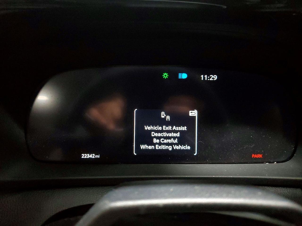 2025 Toyota Crown Signia Limited - zdjęcie 9