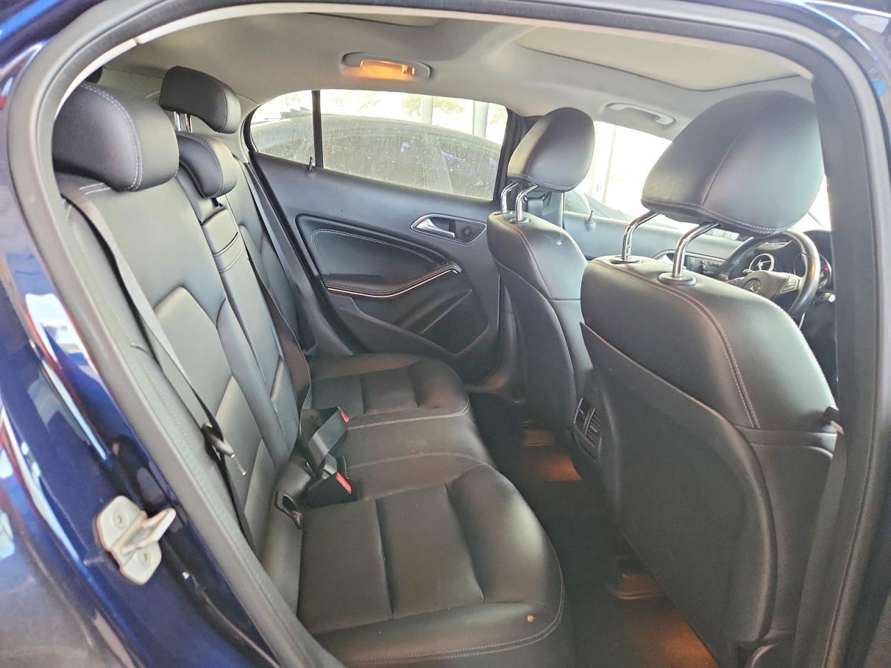 2017 Mercedes-Benz Gla 250 4Matic - zdjęcie 10