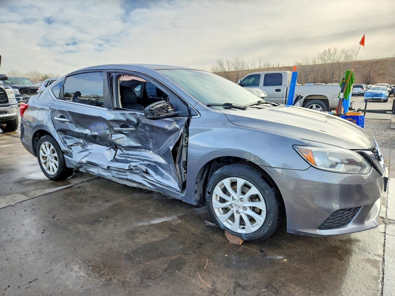 2019 Nissan Sentra Sv - zdjęcie 4