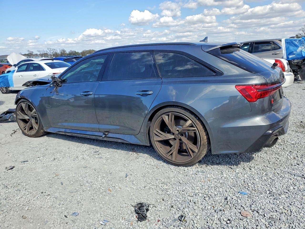 2021 Audi Rs6 - zdjęcie 2