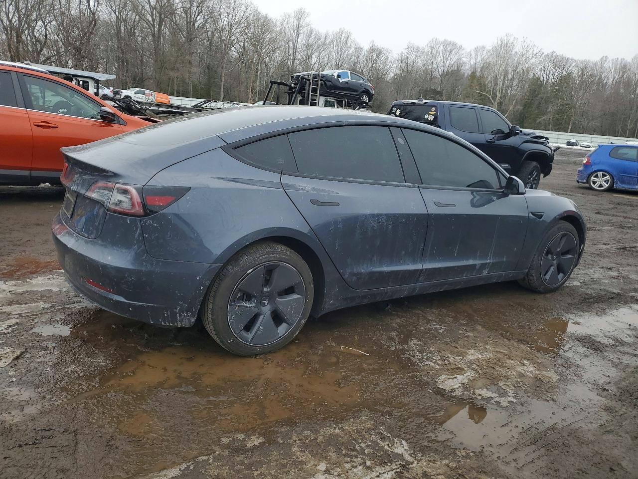 2023 Tesla Model 3 - zdjęcie 3