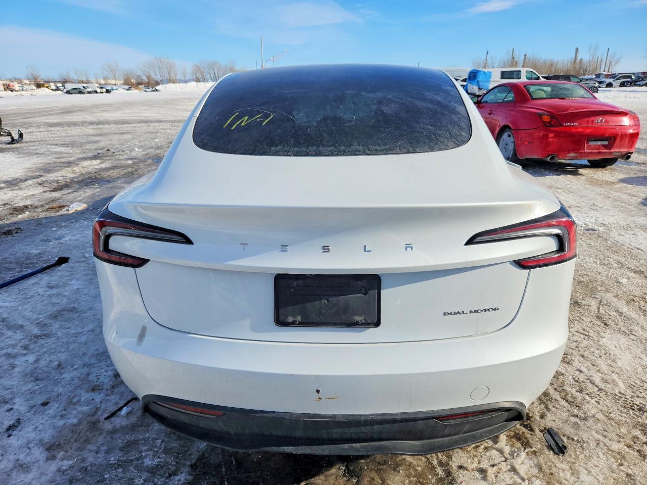 2024 Tesla Model 3 - zdjęcie 6