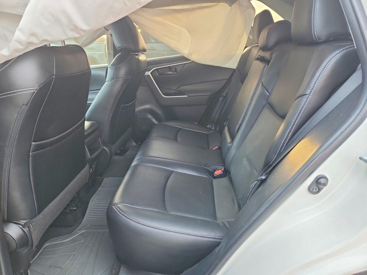 2021 Toyota Rav4 Le - zdjęcie 11