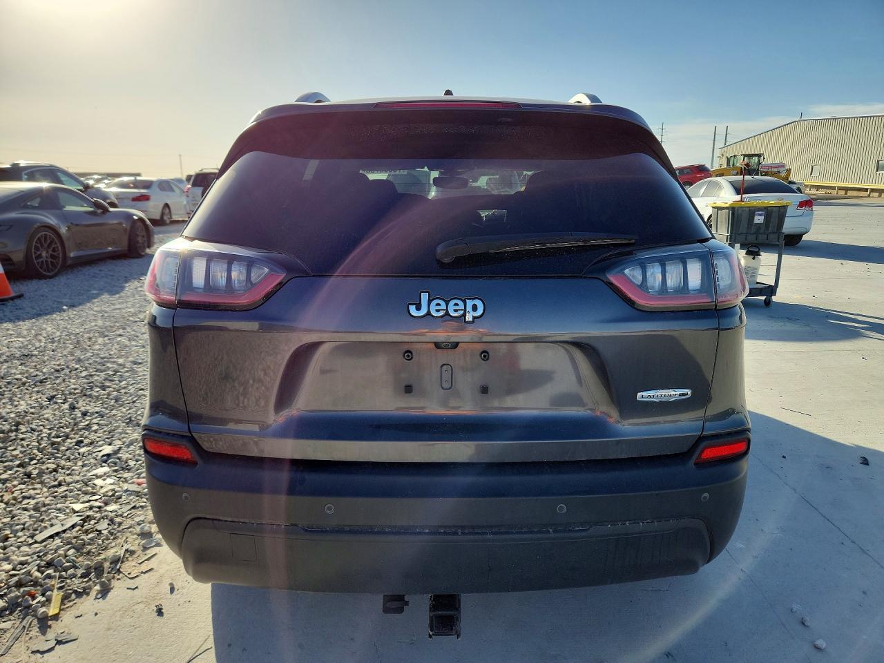 2021 Jeep Cherokee Latitude Plus - zdjęcie 6
