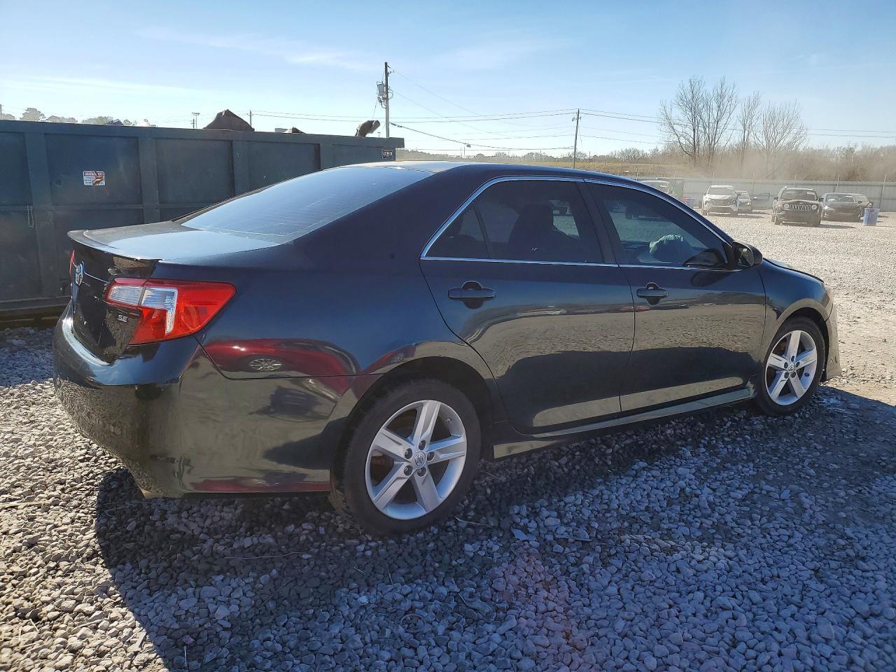 2014 Toyota Camry Se - zdjęcie 3