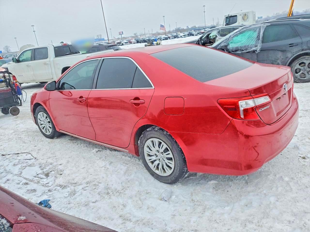 2013 Toyota Camry L - zdjęcie 2