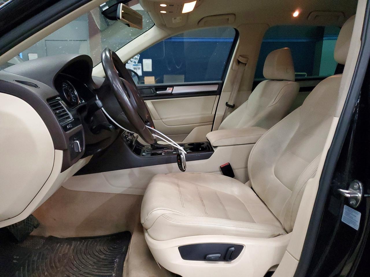 2013 Volkswagen Touareg V6 - zdjęcie 7