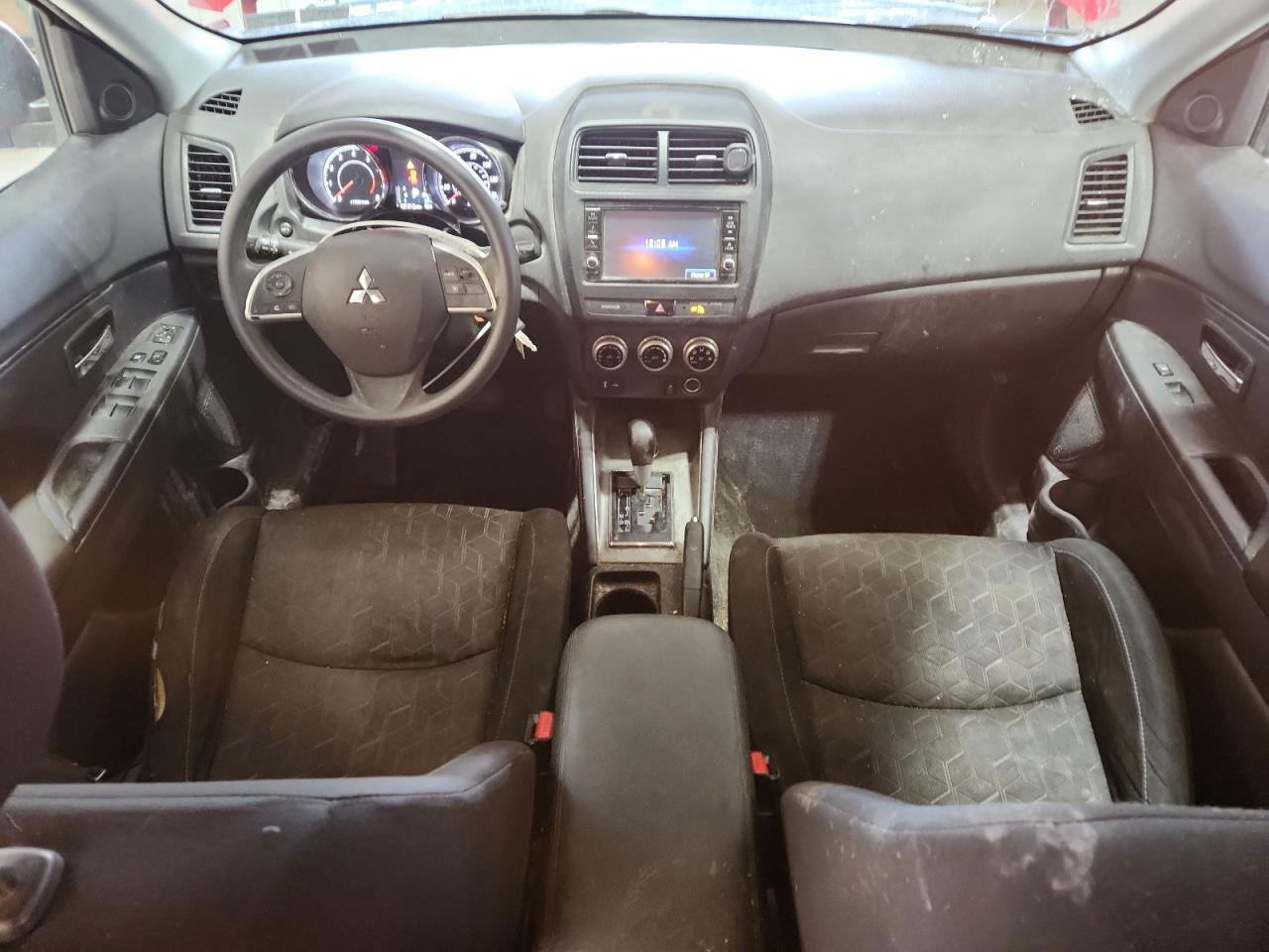 2020 Mitsubishi Outlander Sport Es - zdjęcie 8