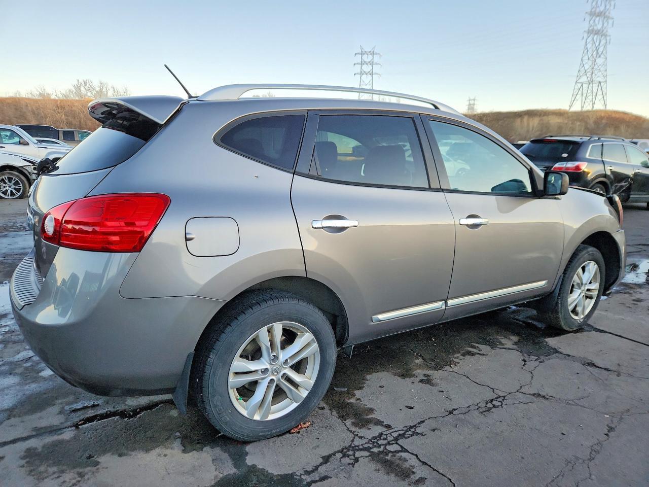 2015 Nissan Rogue Select S - zdjęcie 3