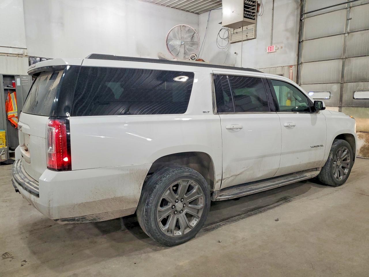 2018 GMC Yukon Xl K1500 Slt - zdjęcie 3