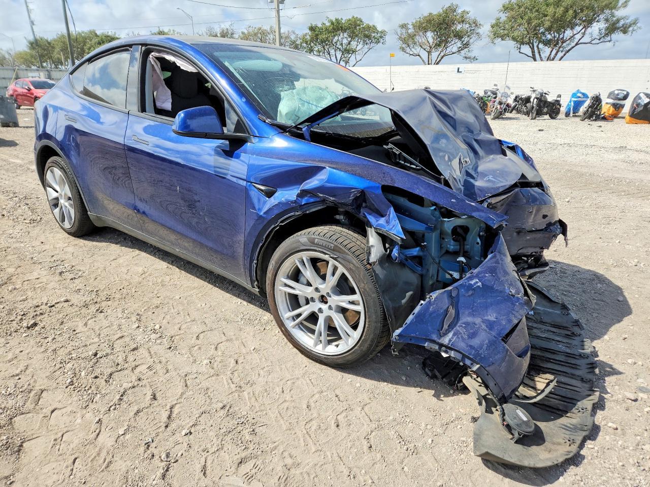 2023 Tesla Model Y - zdjęcie 4