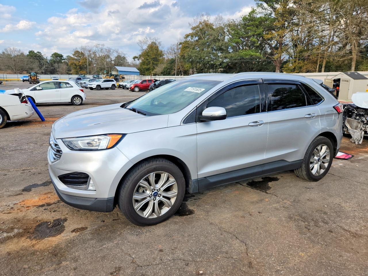 2019 Ford Edge Titanium - zdjęcie główne