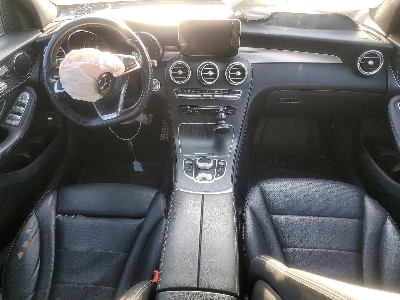 2018 Mercedes-Benz Glc 300 - zdjęcie 8