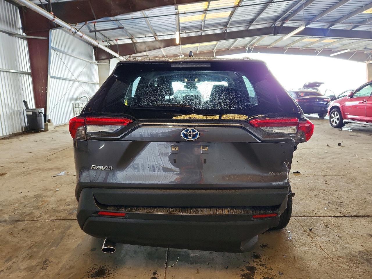 2024 Toyota Rav4 Xle - zdjęcie 6