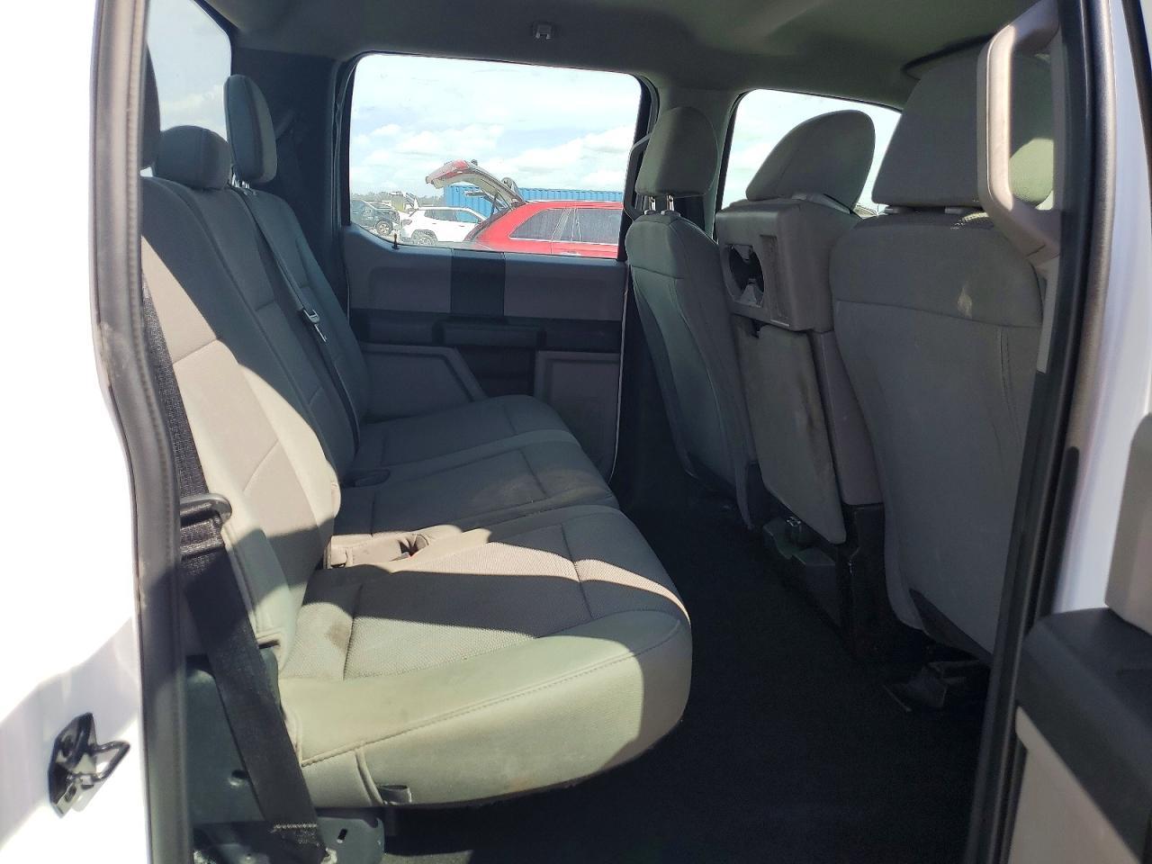 2020 Ford F250 Super Duty - zdjęcie 10