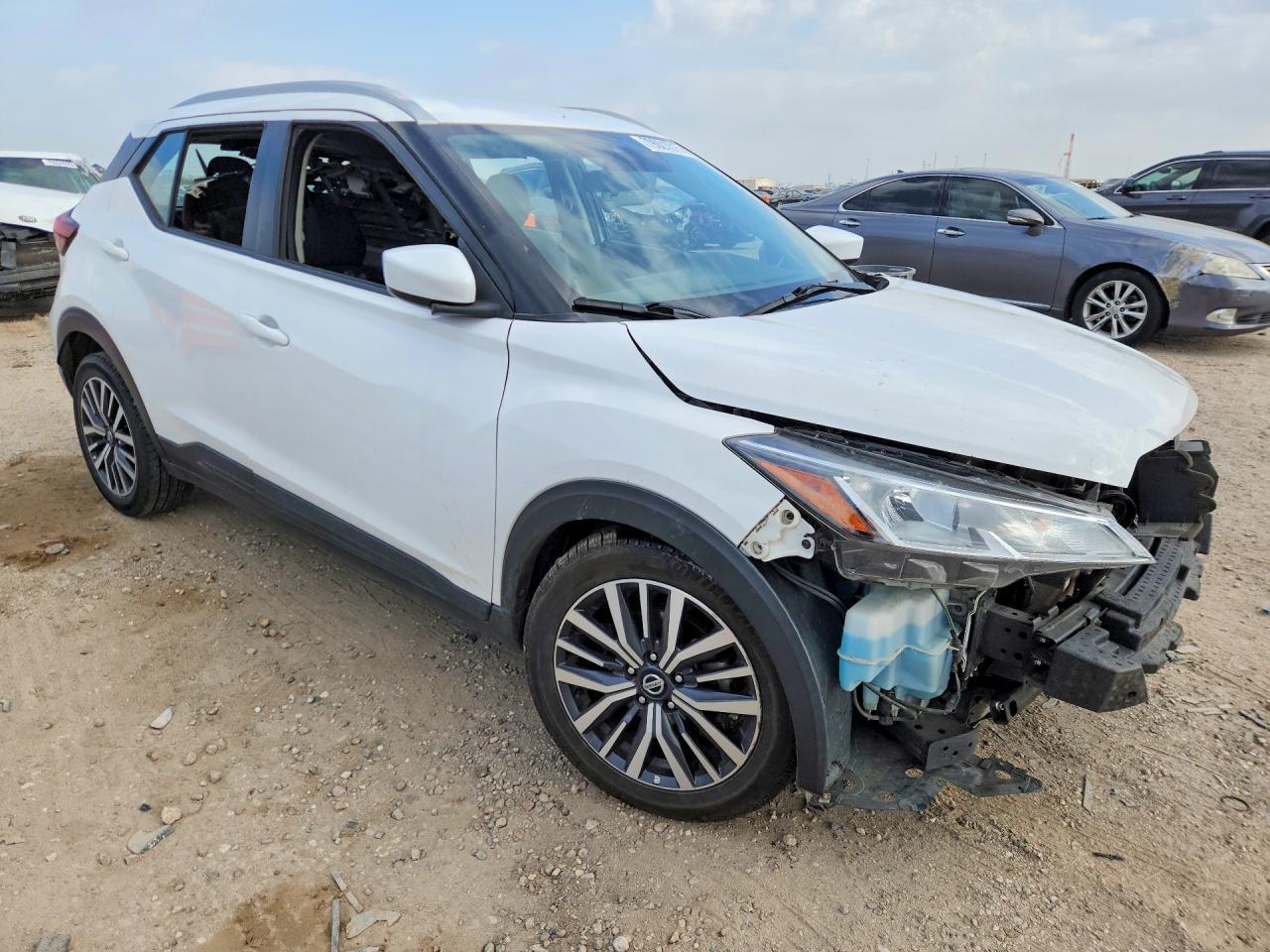 2021 Nissan Kicks Sv - zdjęcie 4