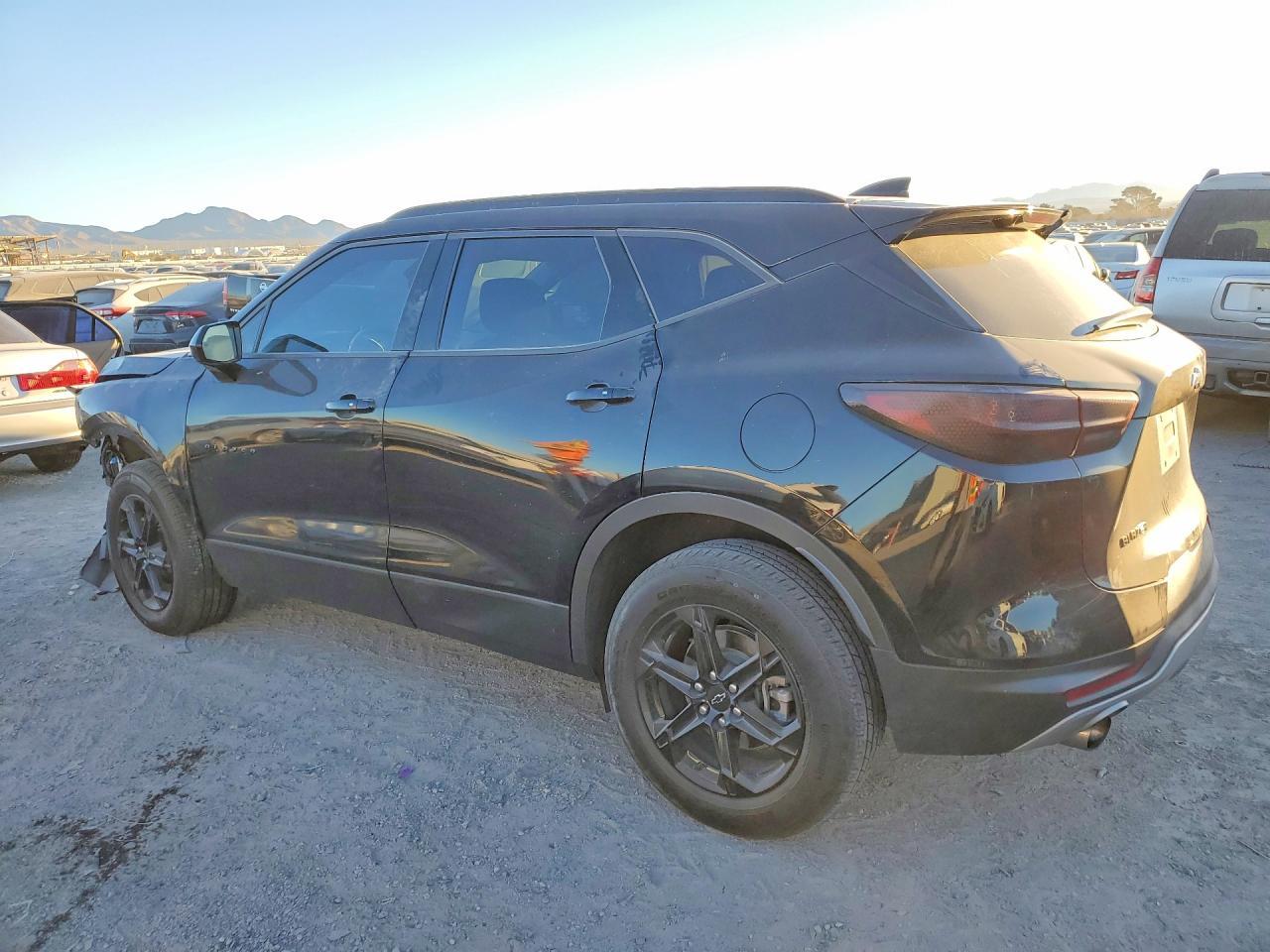 2023 Chevrolet Blazer 2Lt - zdjęcie 2