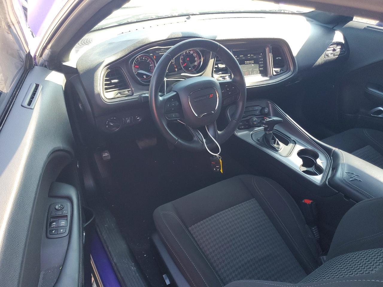 2023 Dodge Challenger Sxt - zdjęcie 8