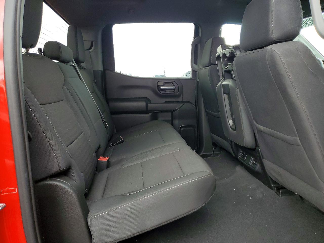 2024 Chevrolet Silverado C1500 Custom - zdjęcie 10