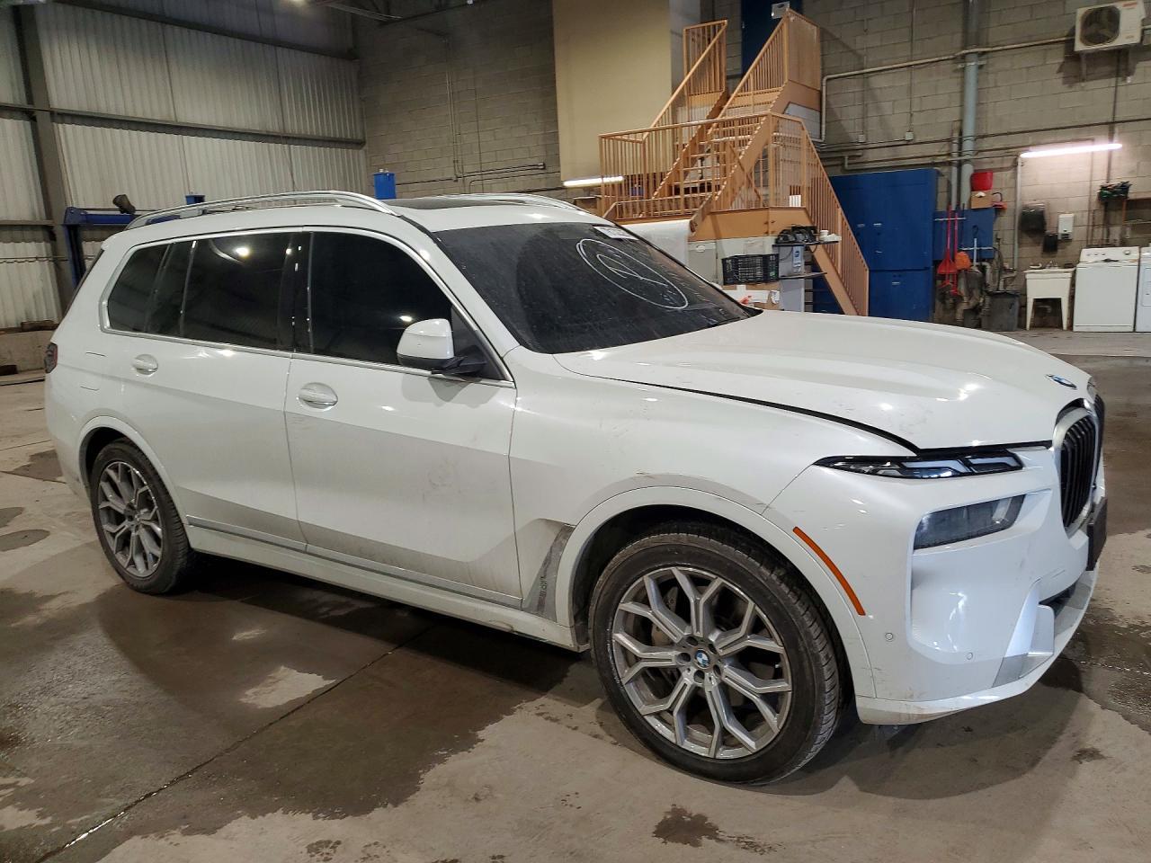 2024 BMW X7 xDrive40I - zdjęcie 4
