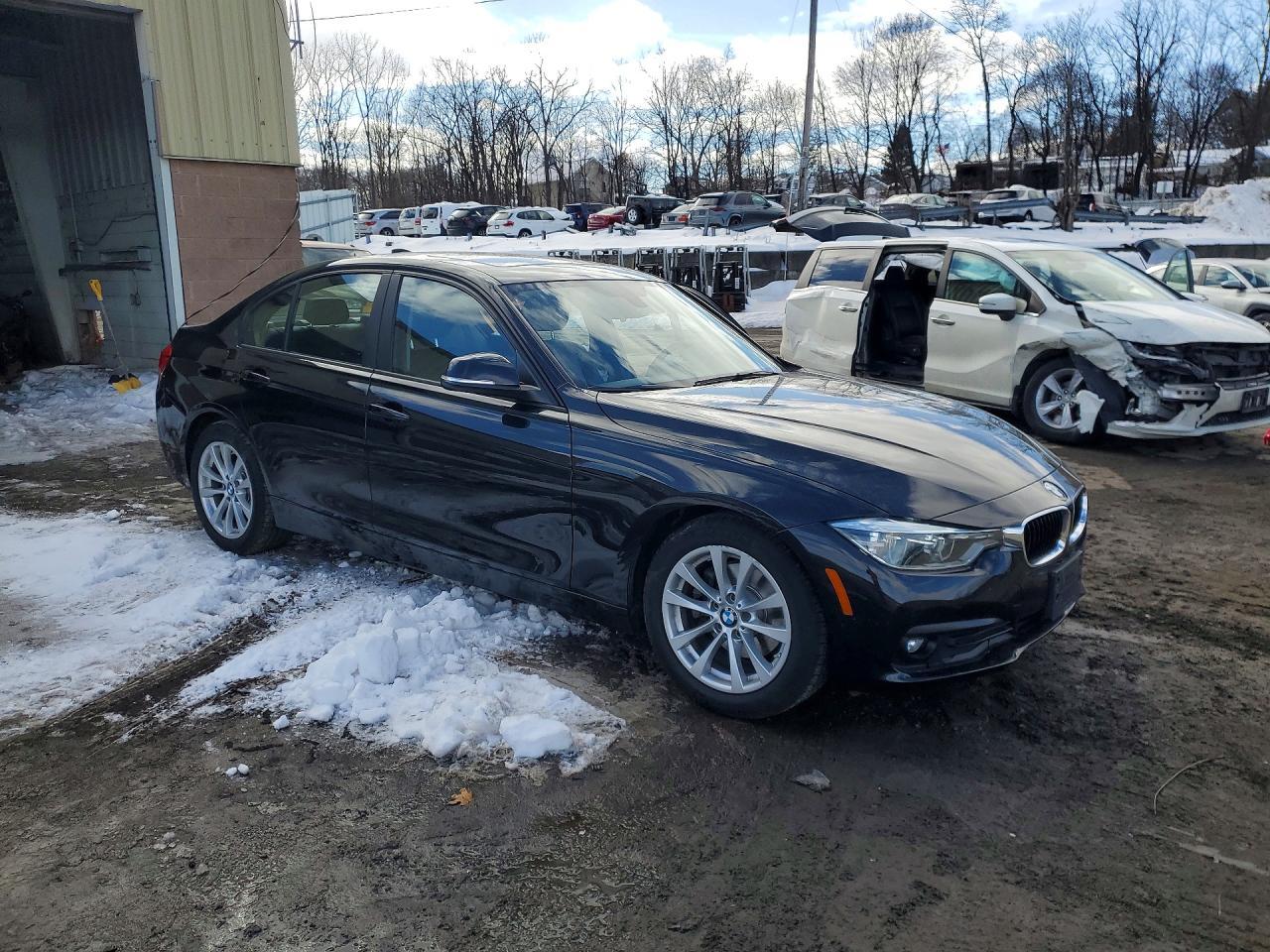 2018 BMW 320 Xi - zdjęcie 4