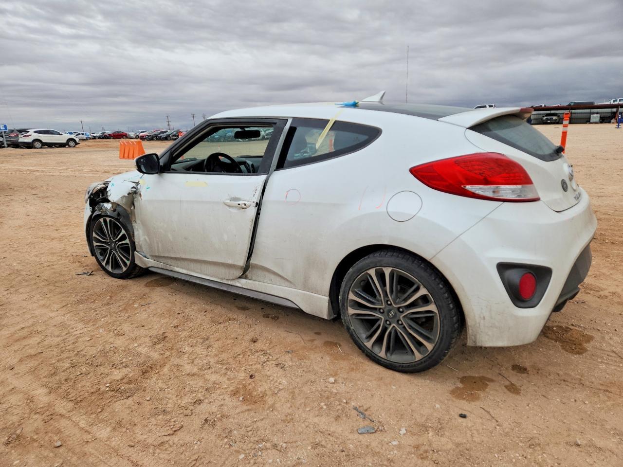 2017 Hyundai Veloster Turbo - zdjęcie 2
