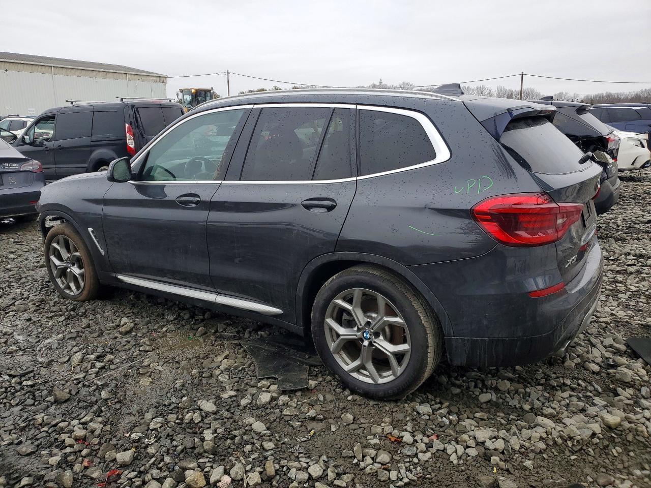 2021 BMW X3 xDrive30I - zdjęcie 2