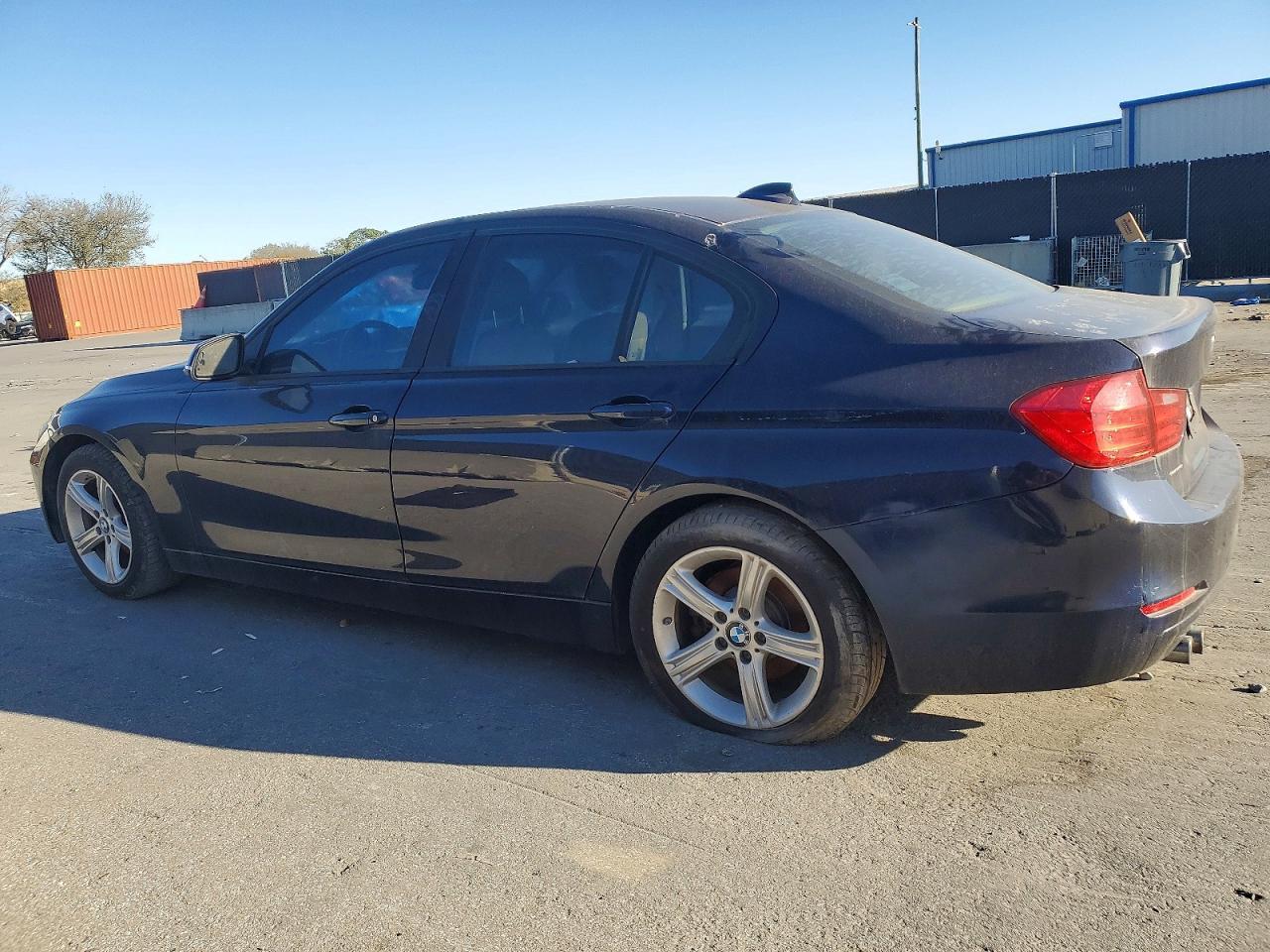 2013 BMW 328 I - zdjęcie 3