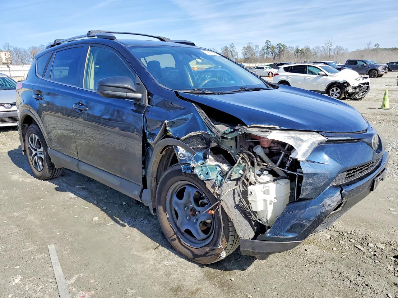 2018 Toyota Rav4 Le - zdjęcie 4