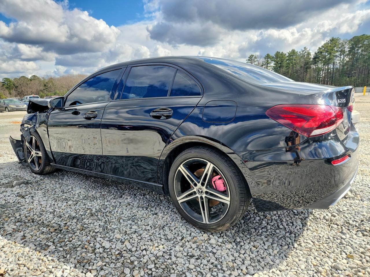 2020 Mercedes-Benz 220 - zdjęcie 2