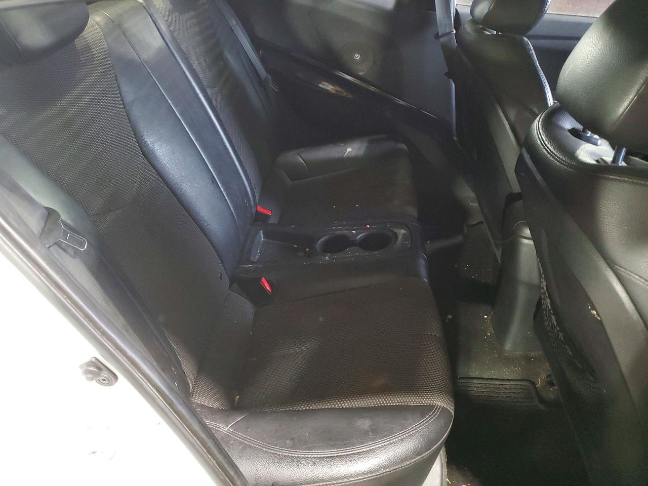 2013 Hyundai Veloster - zdjęcie 10