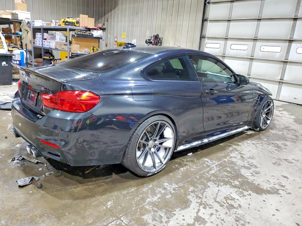 2017 BMW M4 - zdjęcie 3