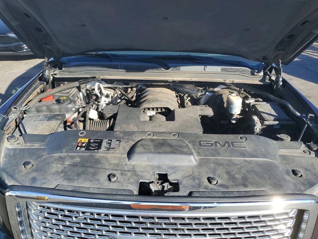 2015 GMC Yukon Denali - zdjęcie 12