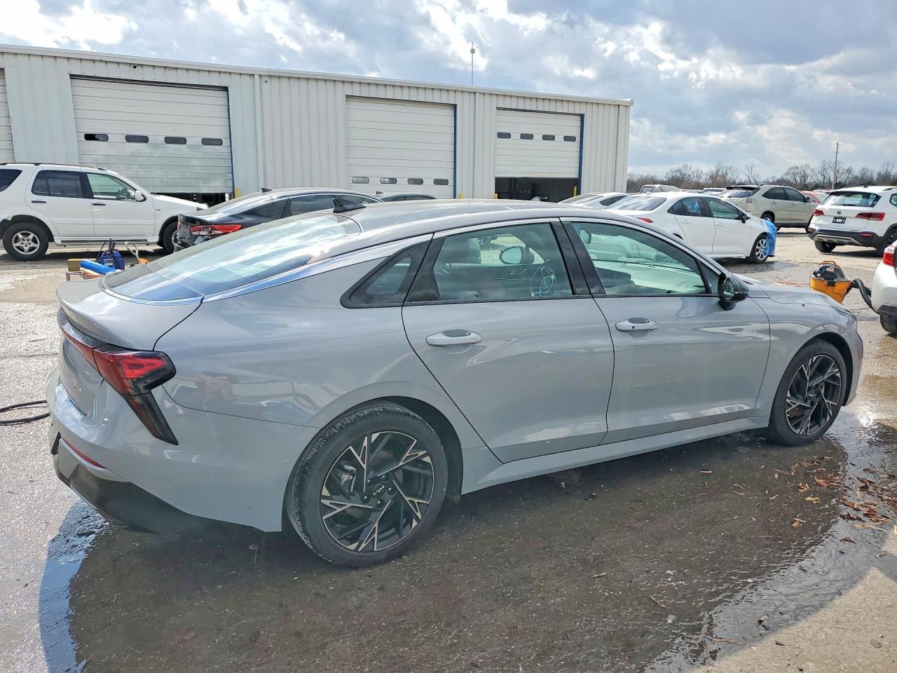 2025 Kia K5 Gt-Line - zdjęcie 3