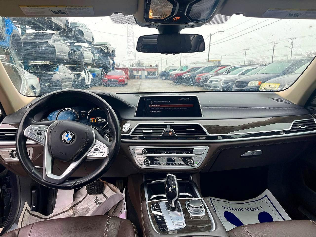 2018 BMW 740 Xi - zdjęcie 9