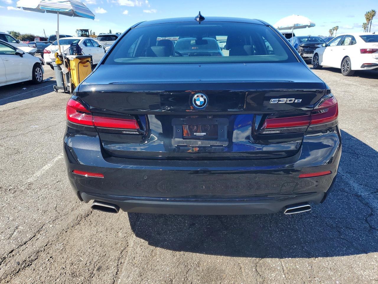 2022 BMW 530E - zdjęcie 6