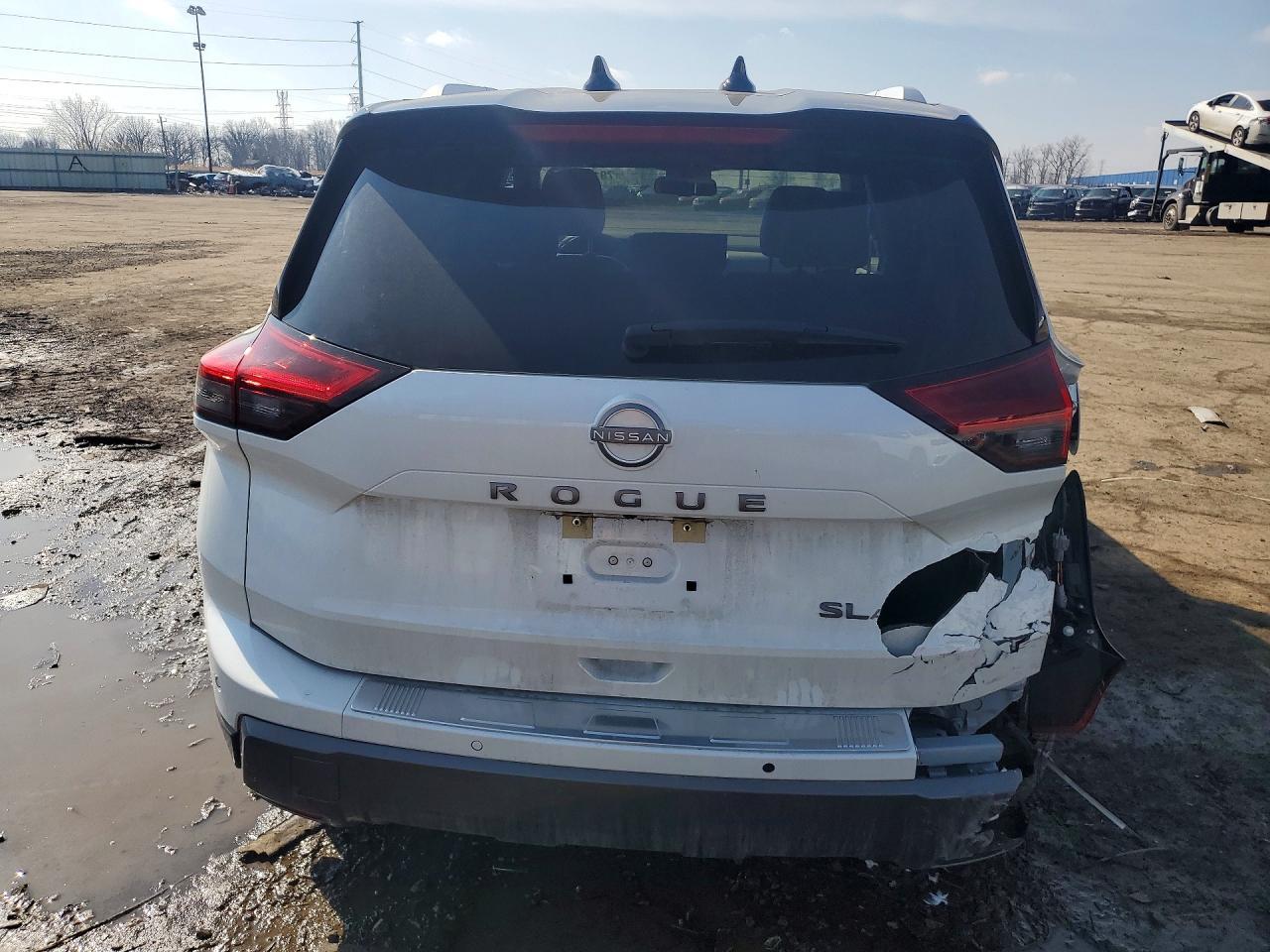 2025 Nissan Rogue Sl - zdjęcie 6
